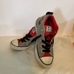CONVERSE YOUTH ALL STAR HIGH TOP SNEAKERS STREETWEAR SKATE GRAY RED/BLACK‎ SZ 3